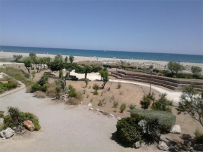 Studio cabine face mer avec parking privé, proche commerces et plage - FR-1-81-463